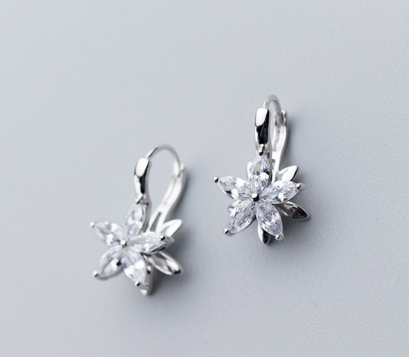 Diamond flower earrings