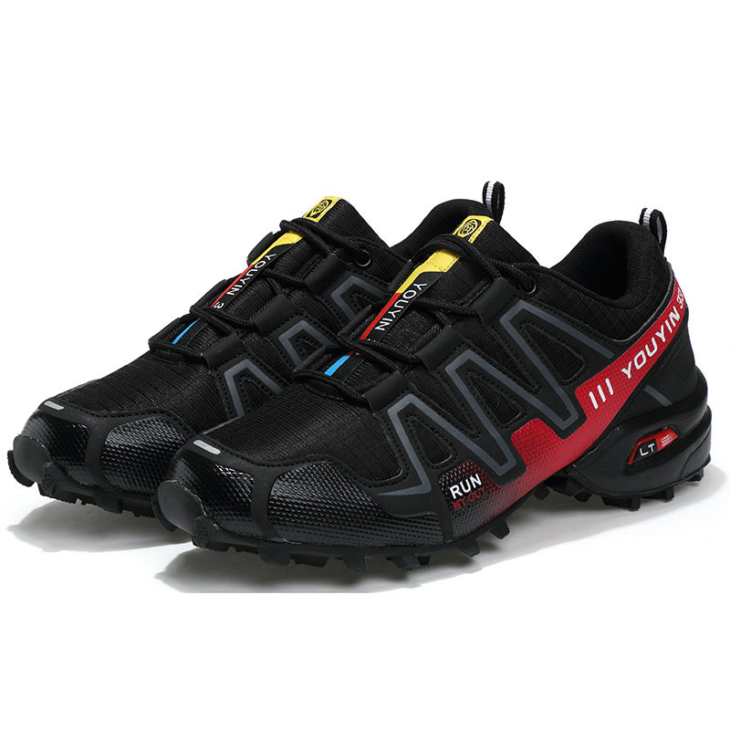 Off-road outdoor hiking shoes